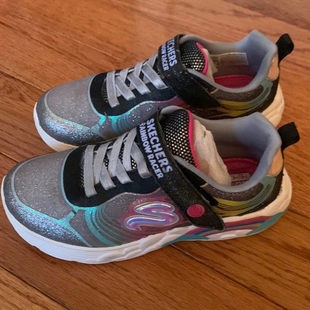Sketchers Rainbow Racer Lights - Kids Size 1.5 (USA)